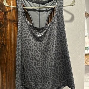 Nike Women's Gray Leopard Print Tank Top